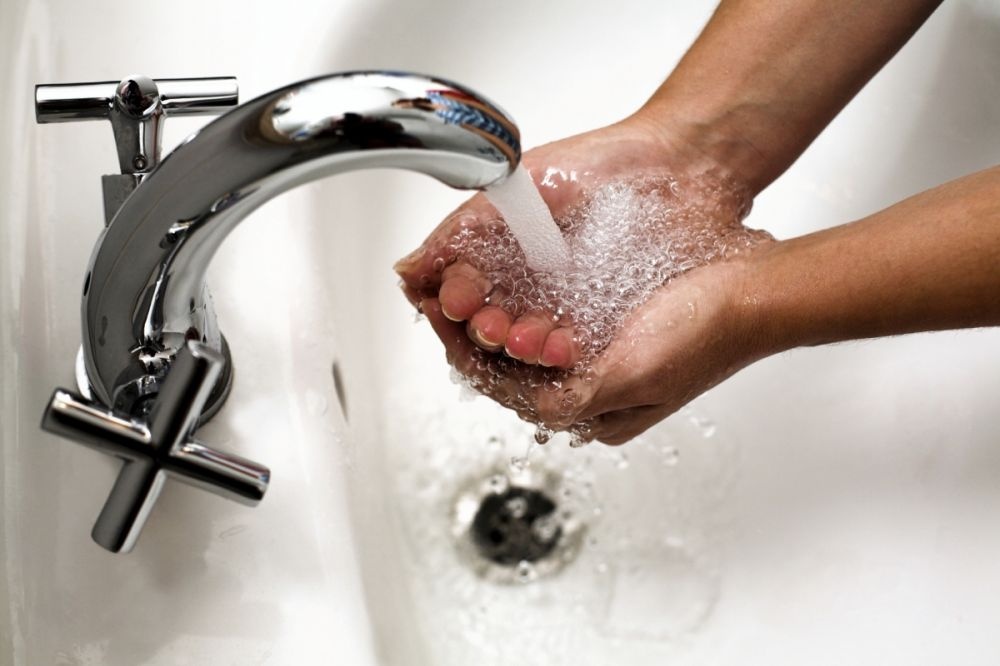 Потребителям воды необходимо заключить договор холодного водоснабжения и водоотведения
